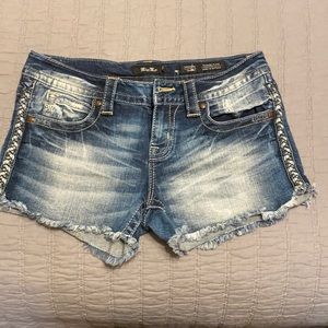 Miss Me Shorts